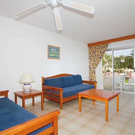 Отель Riu Oliva 3*