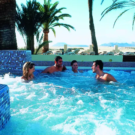 Hotel Riu Oliva 3*