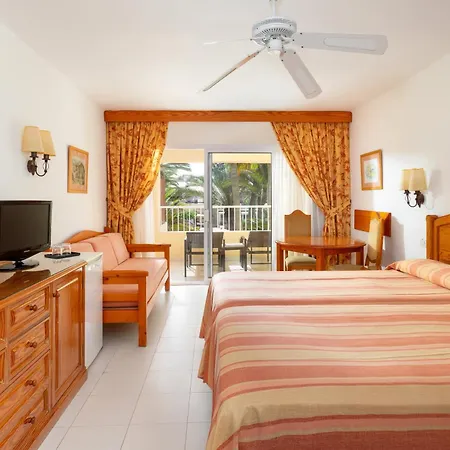 Riu Oliva Szálloda 3*