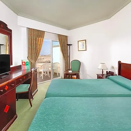 Hotel Riu Oliva 3*