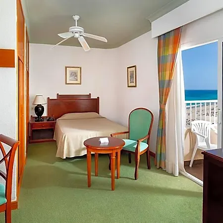 Hotel Riu Oliva