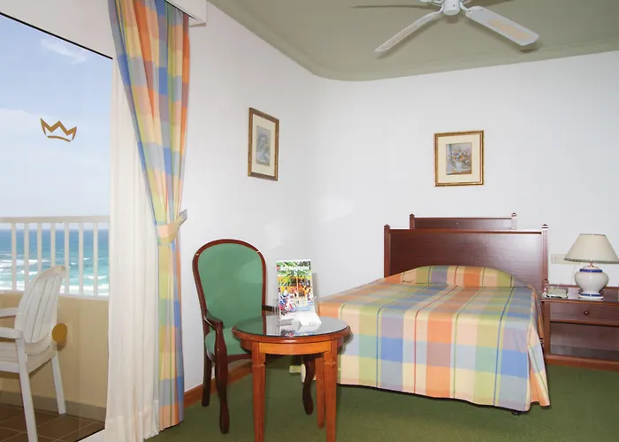 Riu Oliva Szálloda 3*